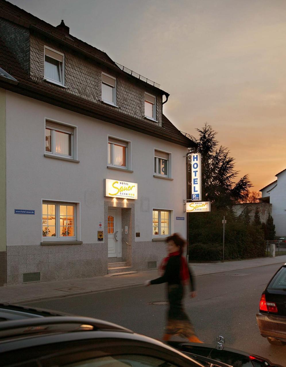 Frühstückspension Sauer Garni 3*