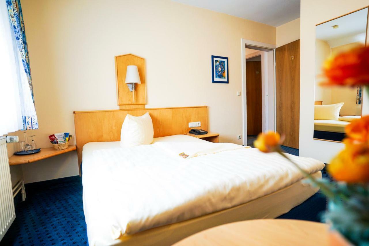 Sauer Garni 3* Neu-Isenburg